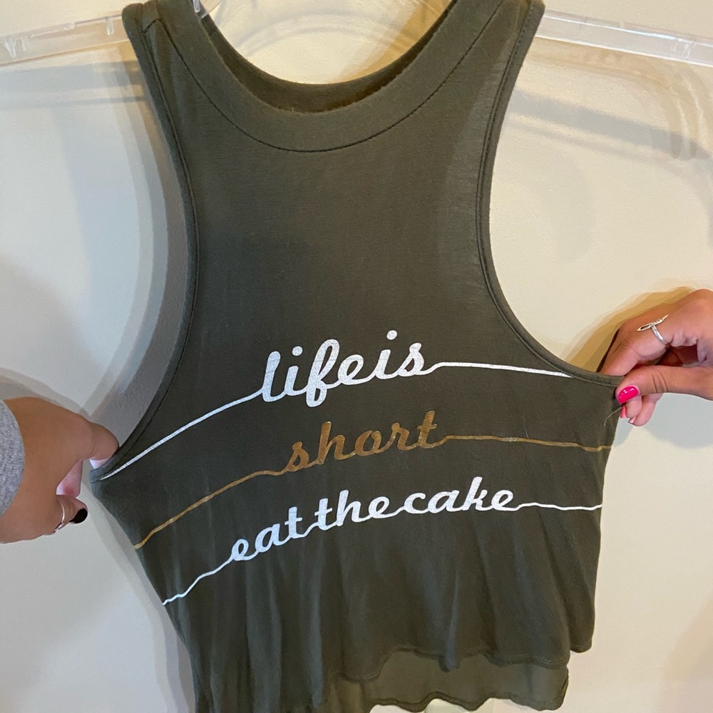 Graphic Tank